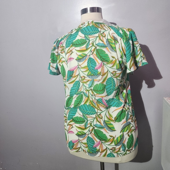 Rose + Olive green leaf short sleeve top plus size 1x - Picture 5 of 6